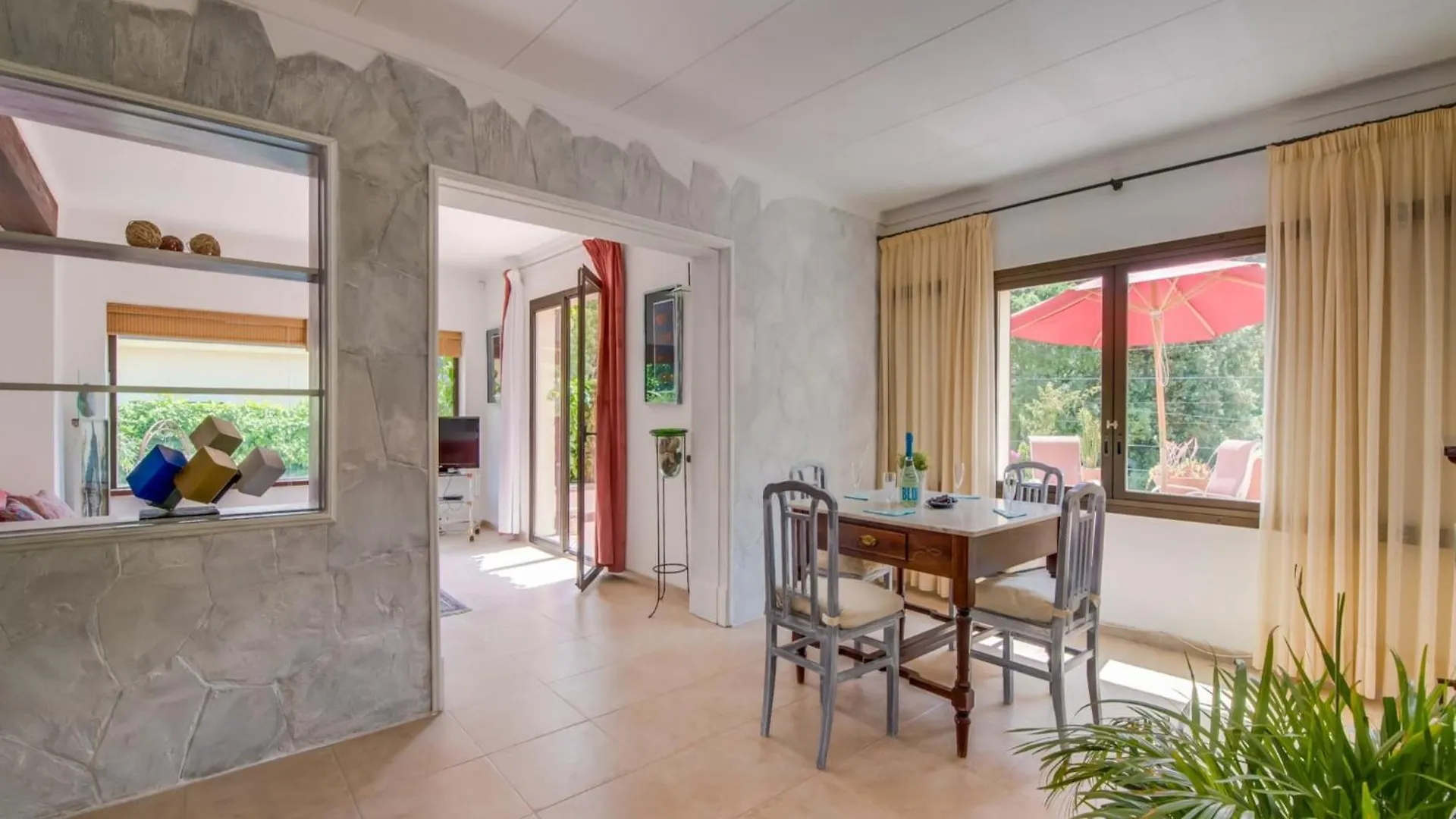 6 Guests Holiday Home In Pollensa Cala de Sant Vicenc Hiszpania