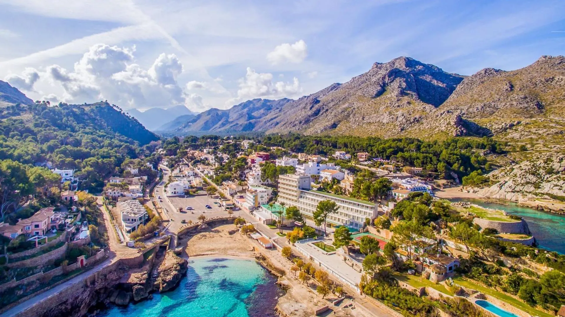 6 Guests Holiday Home In Pollensa Cala de Sant Vicenc